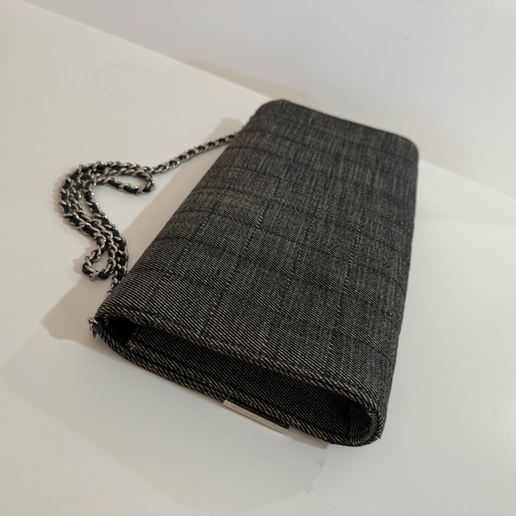 CHANEL DENIM CHOCOLATE BAR STITCH FLAP BAG - Picture 5 of 8